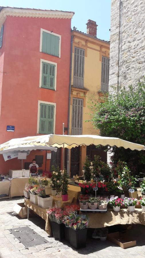La Rose Des Vents Bed & Breakfast Montauroux Luaran gambar